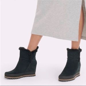 SALE❤️NEW UGG Malvella Wedge Boot